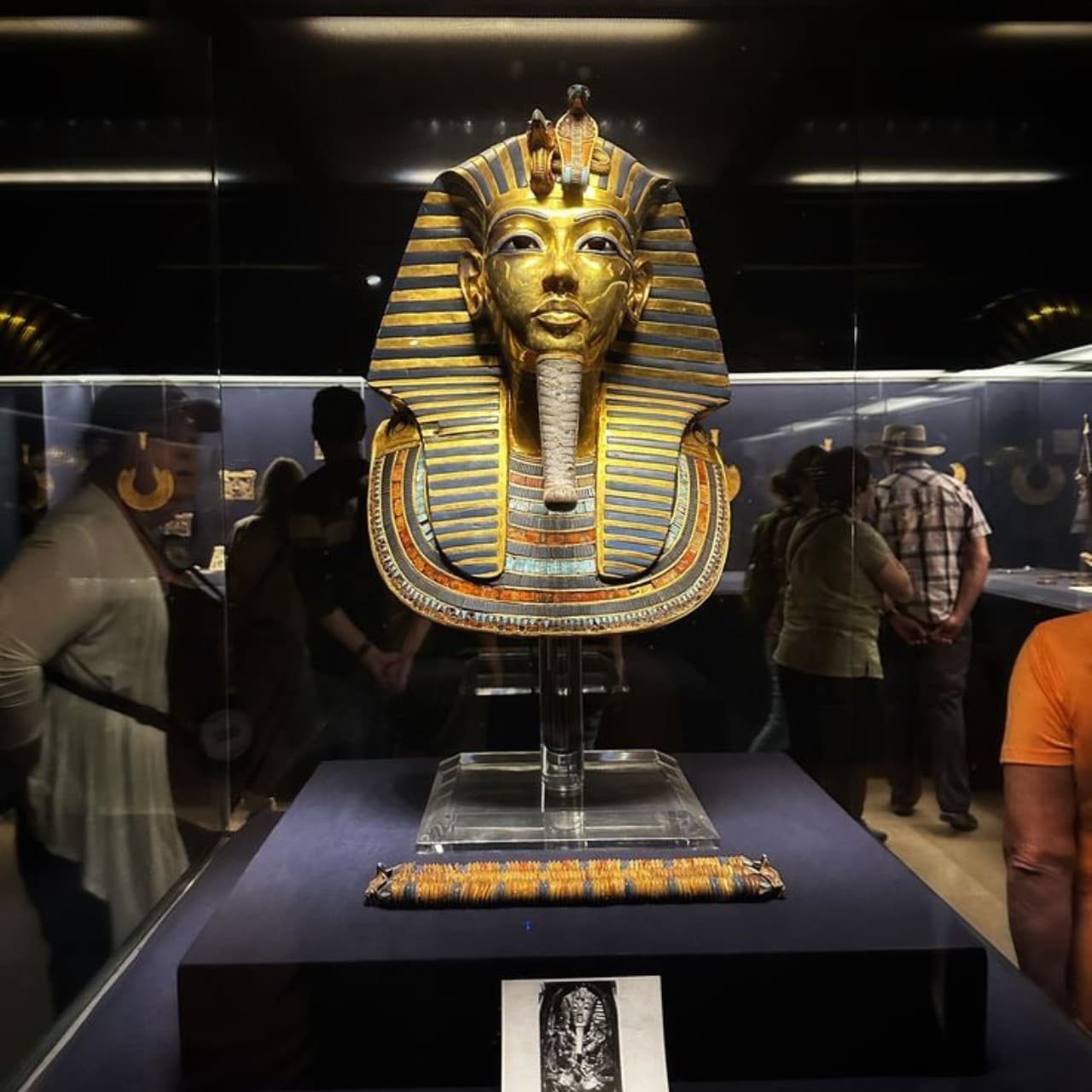 Cairo: Grand Egyptian Museum, Pyramids, Sphinx Tour & Lunch